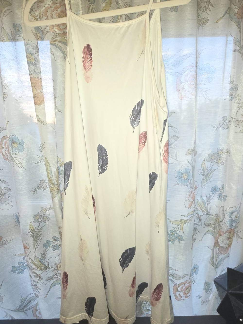SHEIN Cream Slip Dress with Feather Print - Picture 3 of 3